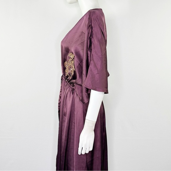 World Market Purple Satin Embroidered Kaftan Maxi Dress Size L/XL Formal Boho - Picture 3 of 9